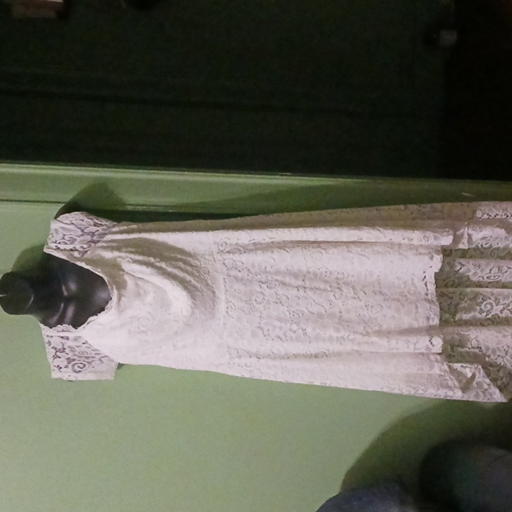 White lace dress